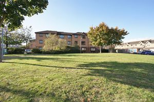 Communal gardens- click for photo gallery